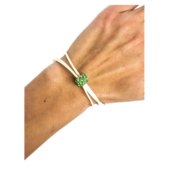 Ostatní Handmade Teraka Armband, Typ 002, grün/weiß