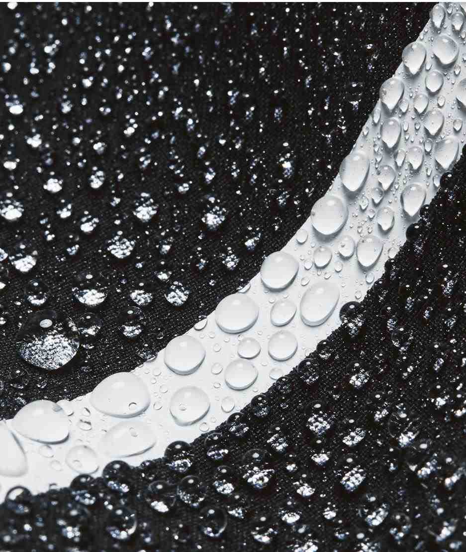 Under Armour Stormproof Cloudstrike Herrenjacke, schwarz/weiss