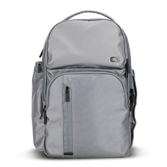 Ogio Pace Pro 25L Rucksack, stormy weather