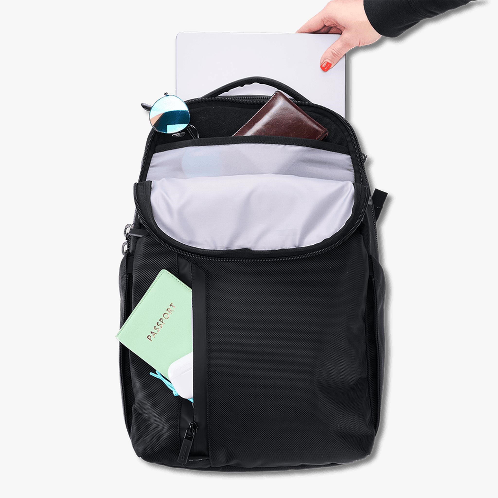 Ogio Pace Pro 20L Backpack Rucksack, grey pinstripe