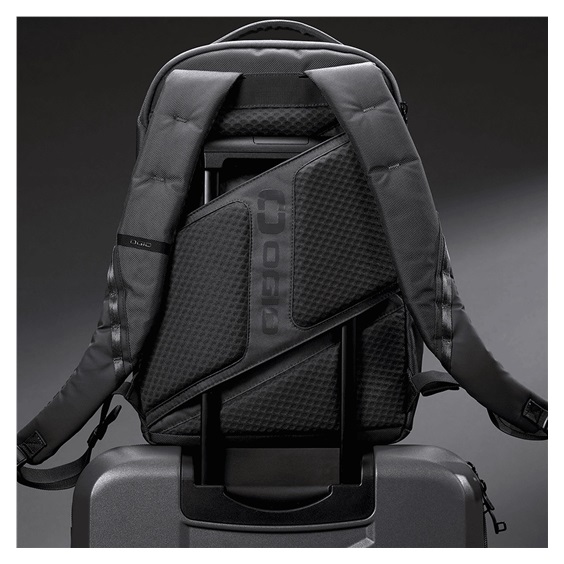 Ogio Pace Pro 20L Backpack Rucksack, grey pinstripe