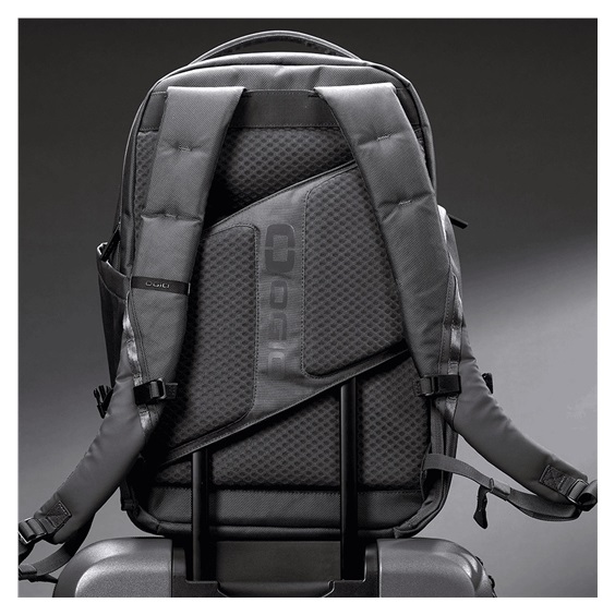 Ogio Pace Pro 25L Backpack Rucksack, grey pinstripe
