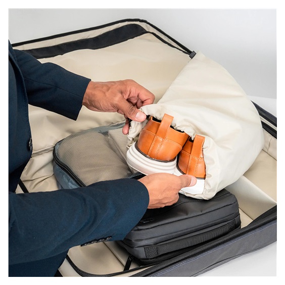 Ogio Pace Pro Hybrid Carry-on 36L Handgepäck, grey pinstripe