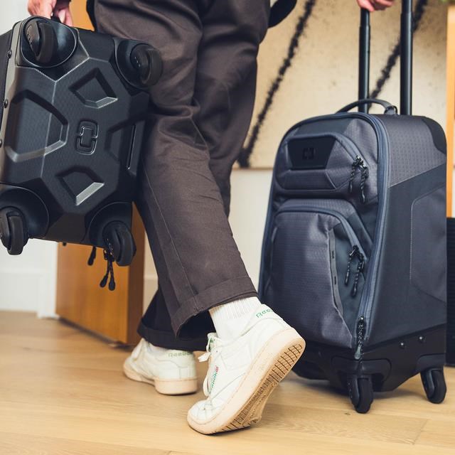 Ogio Renegade 22" 4-Wheel Travel 33L Reisetasche, titanium