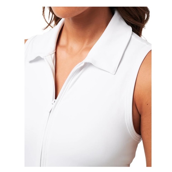 Travis Mathew Moveknit Sleeveless Polo Golfkleid, weiss