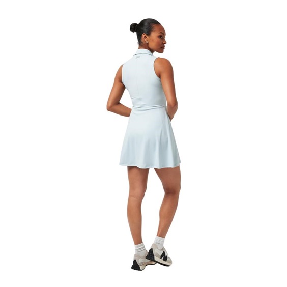 Travis Mathew Moveknit Sleeveless Polo Golfkleid, heather baby blue