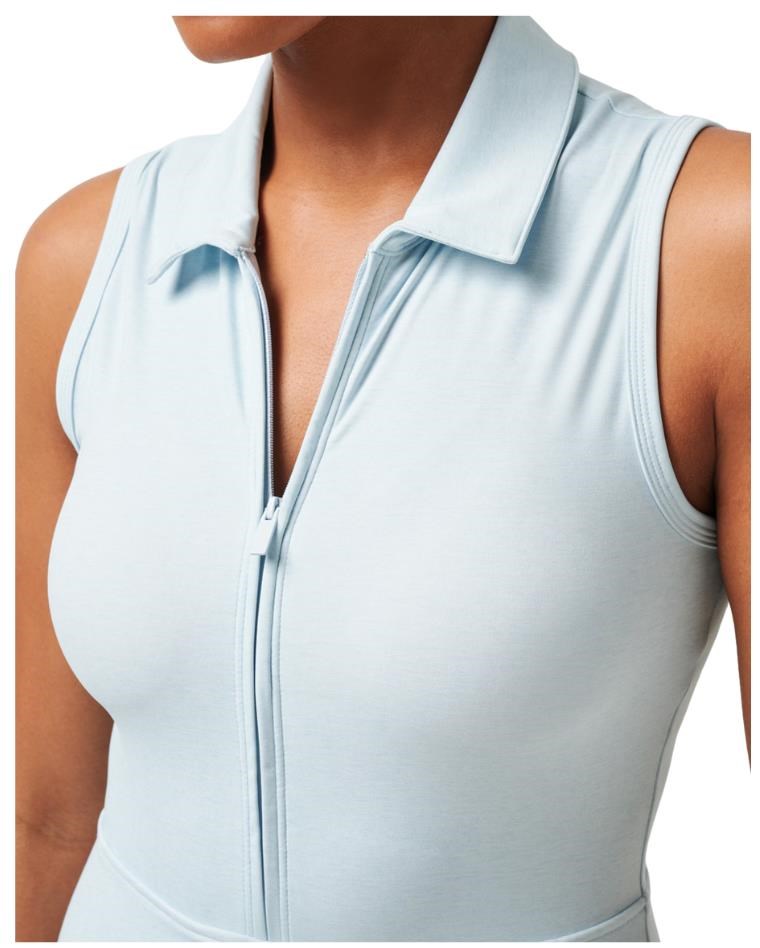 Travis Mathew Moveknit Sleeveless Polo Golfkleid, heather baby blue