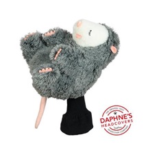 Daphne‘s driver headcover, Possum