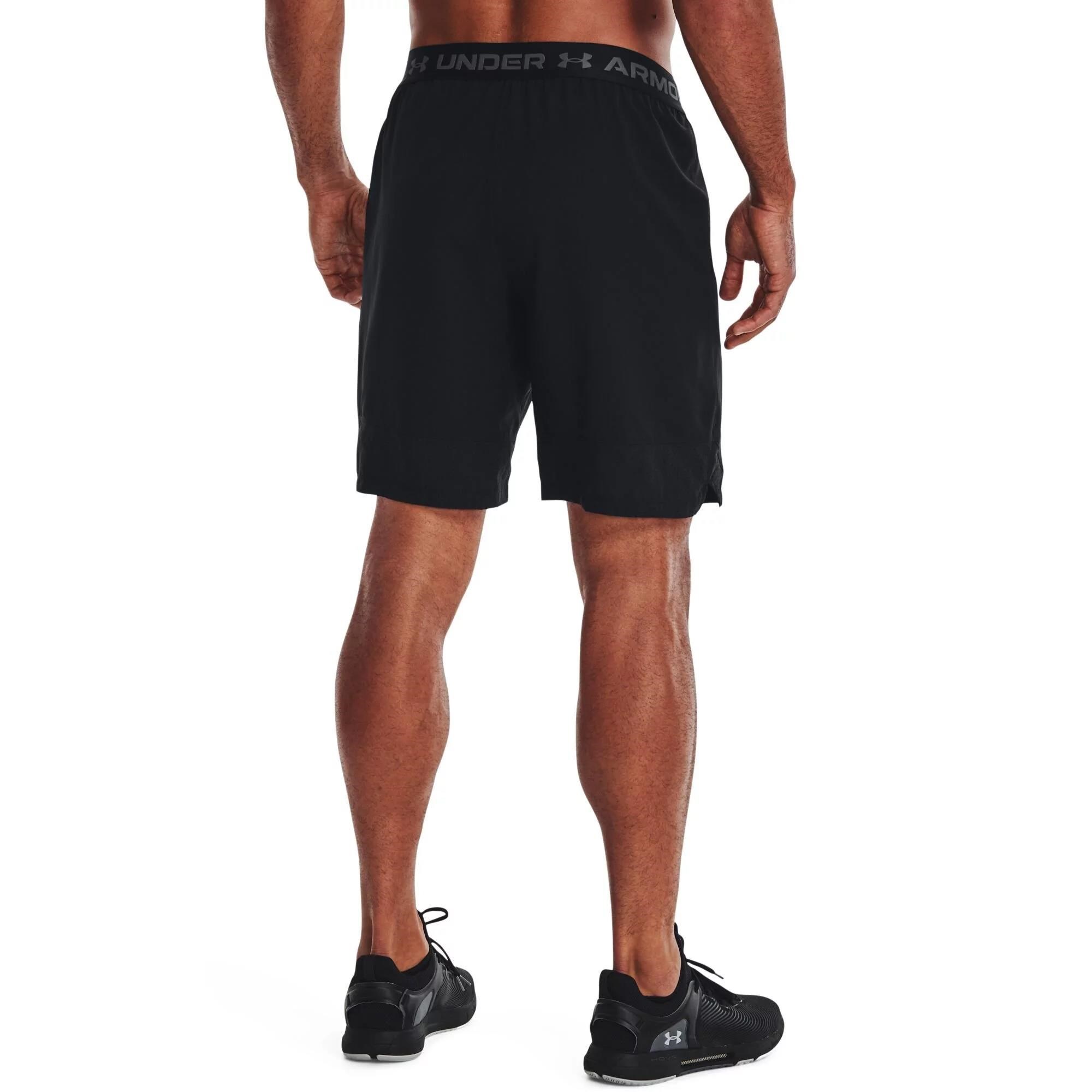 Under Armour Vanish Woven Herren Shorts, schwarz