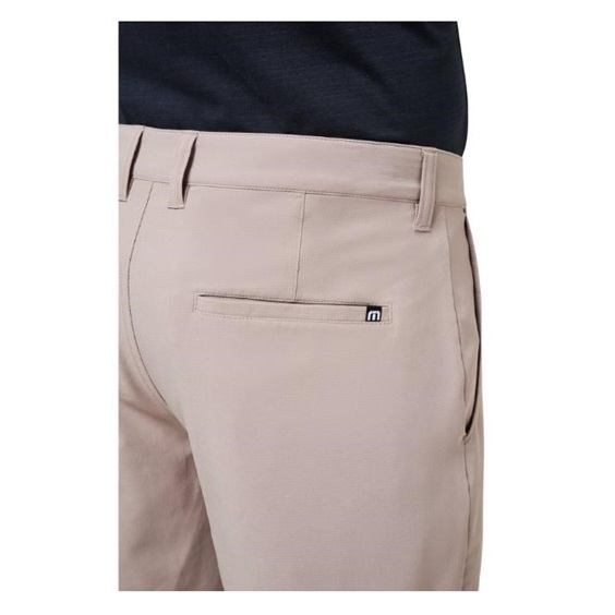 Travis Mathew Wanderlust Herren Shorts, khaki