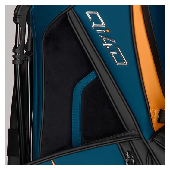 TaylorMade Qi4d Tour Standbag