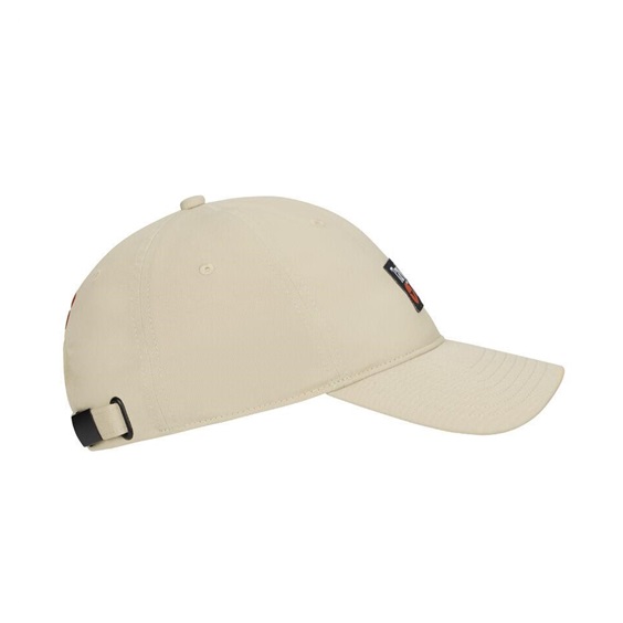 TaylorMade Hamptons Legacy Dad Herren Cap, sand