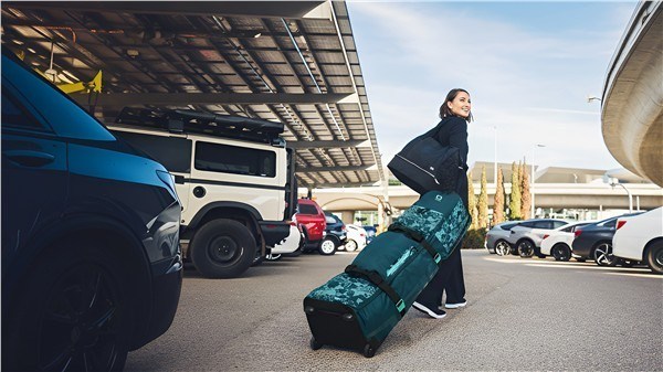 Ogio Alpha Slim Travel cover, schwarz