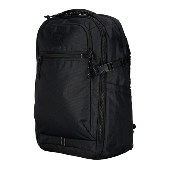 Ogio Alpha 20L Rucksack, schwarz
