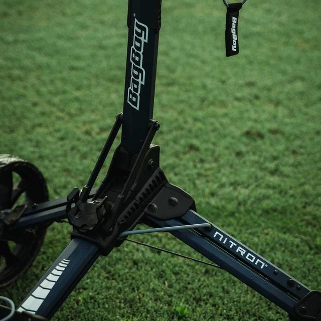 Bag Boy Nitron Auto-Open Golf Trolley, dunkelblau/grau