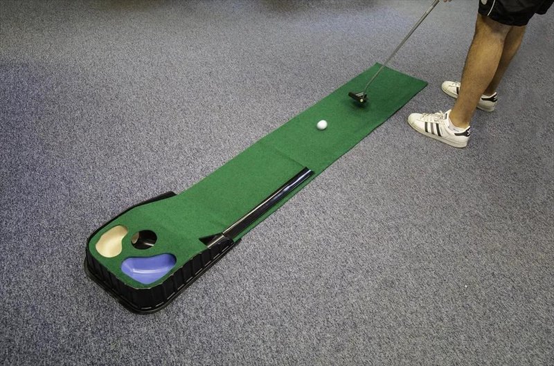 Longridge Putt N Hazzard Putting Matte 35x200cm