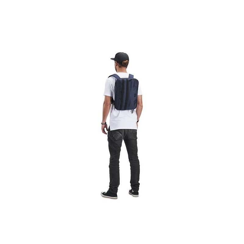 Ogio Pro 10L Brief Pack, schwarz