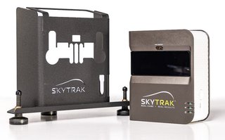 SkyTrak Launch Monitor (EU) + Protective Metal Case
