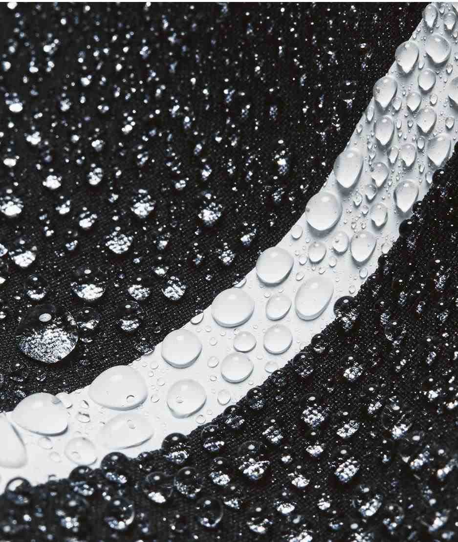 Under Armour Stormproof Cloudstrike Herrenjacke, schwarz/weiss