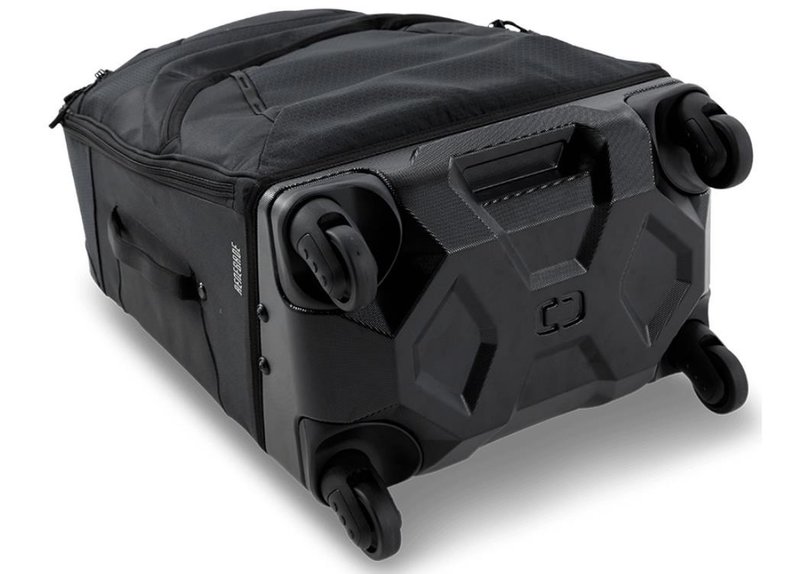 Ogio Renegade 22" 4-Wheel Travel 33L Reisetasche, schwarz