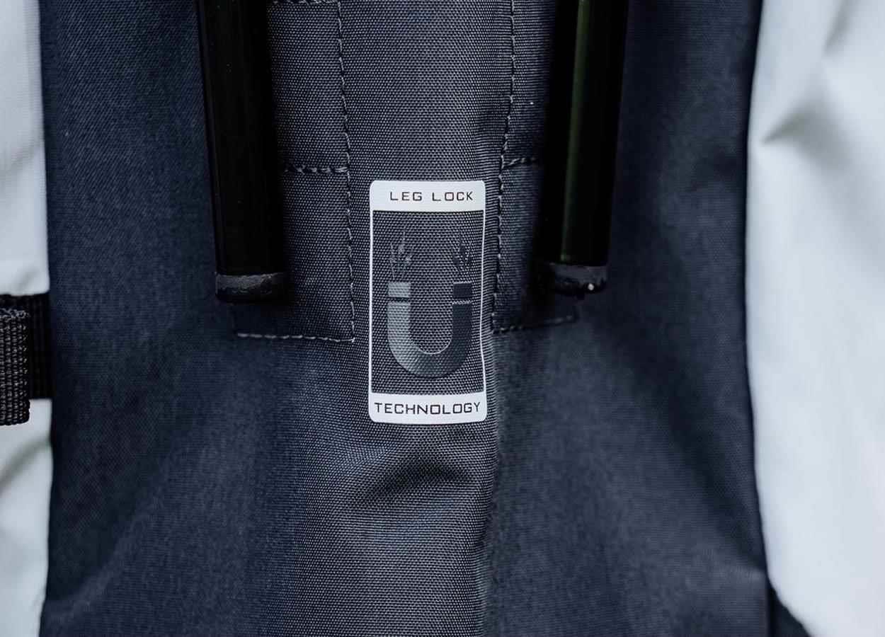 TaylorMade FlexTech Carry Standbag, script icon