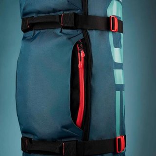 Ogio Alpha Mid Travelcover 25, schwarz