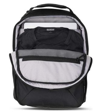 Ogio Axle DNA Pro 20L Rucksack, schwarz