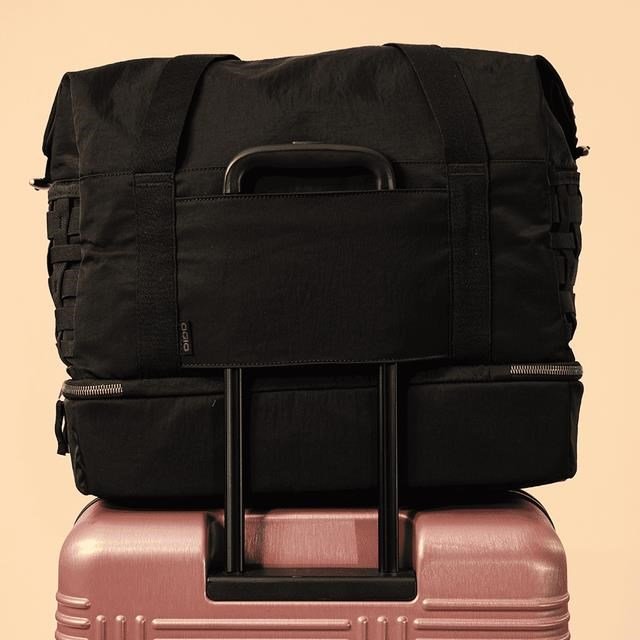 Ogio Rise Weekender Duffel 36L Bag, schwarz