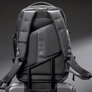 Ogio Pace Pro 25L Backpack Rucksack, grey pinstripe