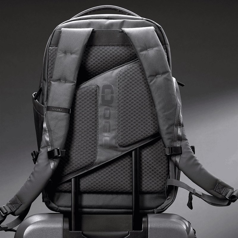Ogio Pace Pro 25L Backpack Rucksack, grey pinstripe