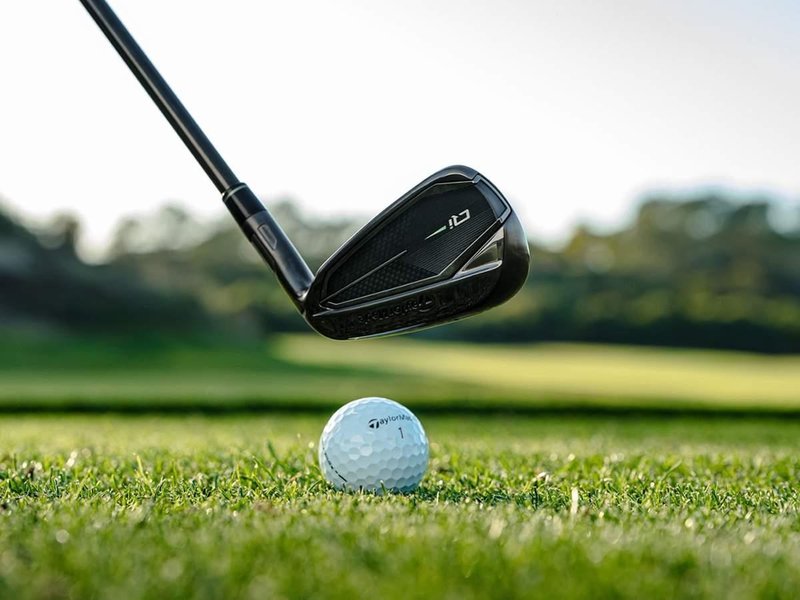 TaylorMade Qi Gunmetal Edition Herren Eisen, Graphit
