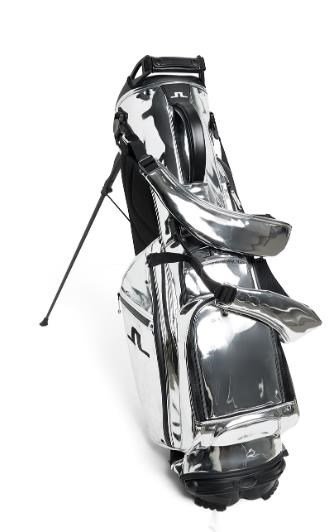 J.Lindeberg Silver Play Standbag, reflection