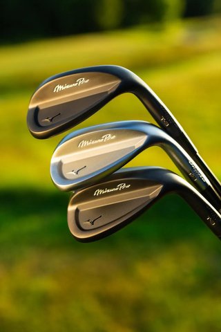 Mizuno Pro T-3 Black Wedge, Stahl