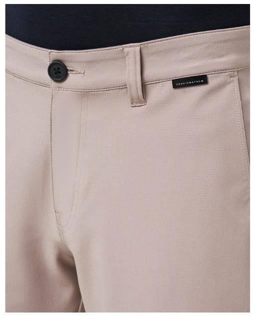Travis Mathew Wanderlust Herren Shorts, khaki