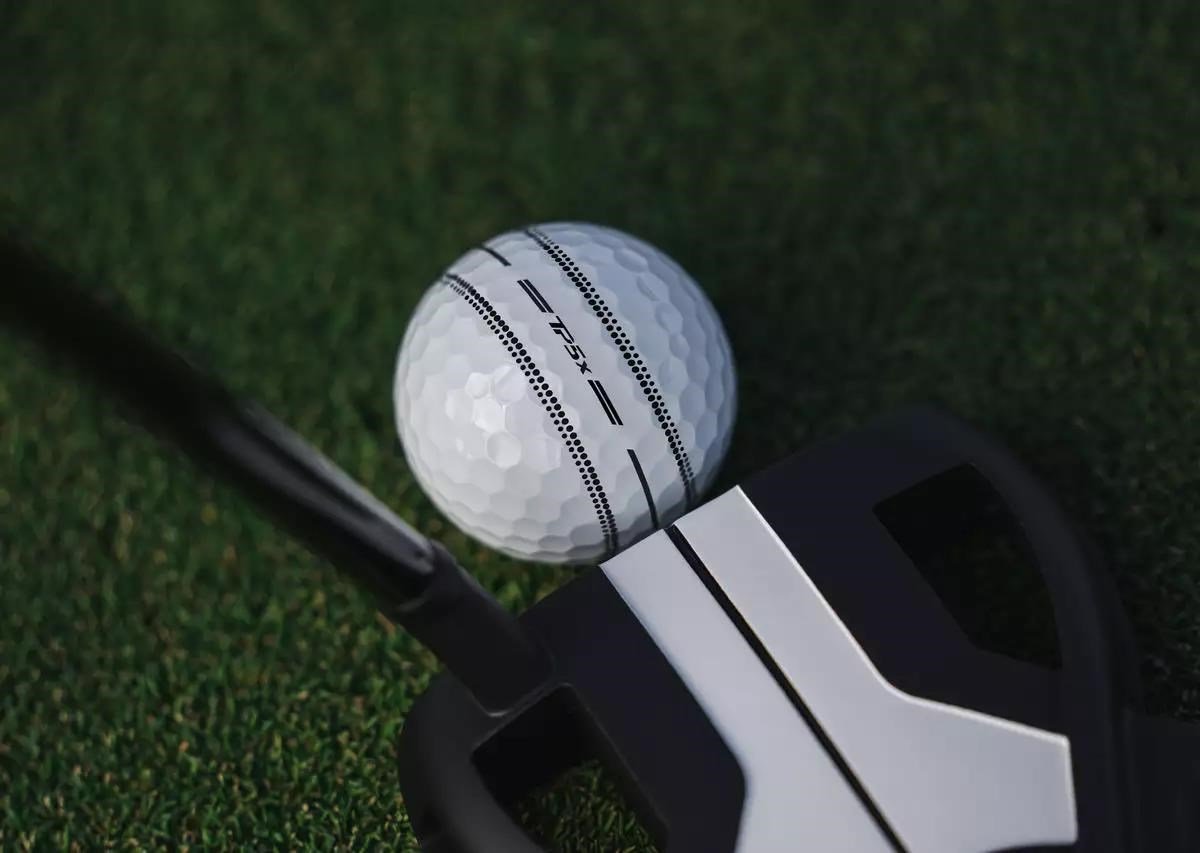 TaylorMade TP5x Stripe Golfbälle