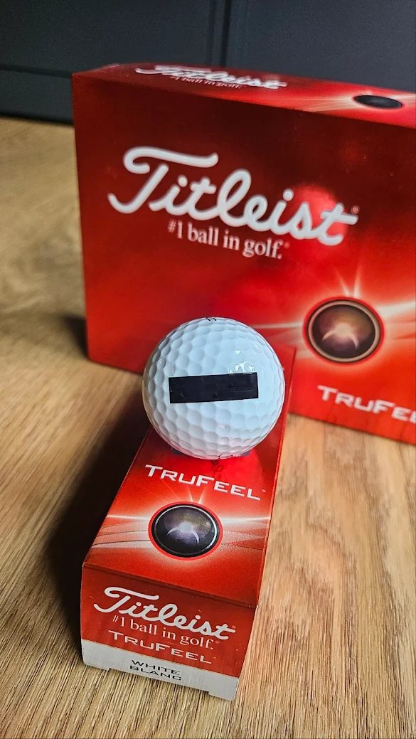 Titleist TruFeel golf balls 2024 - ALIGN (1 ball)