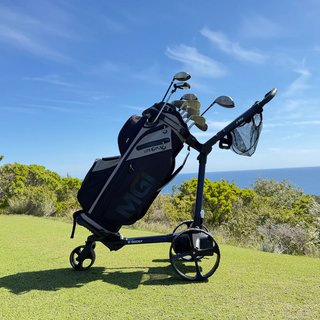 MGI E-Boost hybrid golf trolley 2026 elektrischer Trolley, matt navy