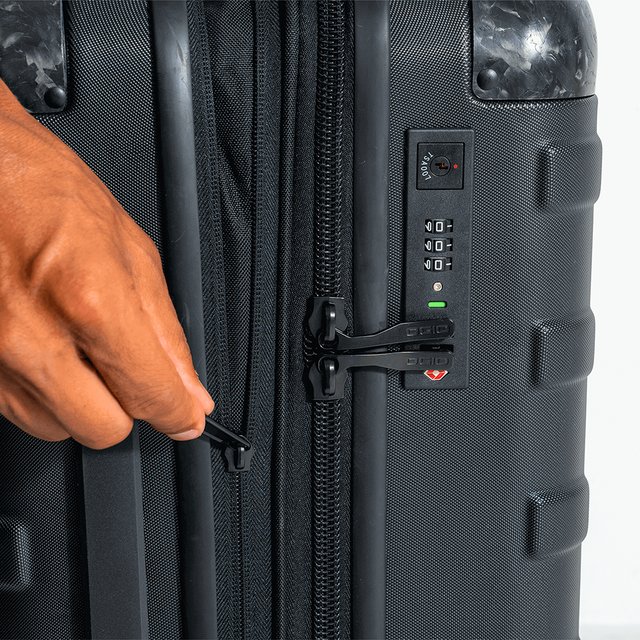 Ogio Renegade Vault Carry-On 35-40L Reisetasche, weiß