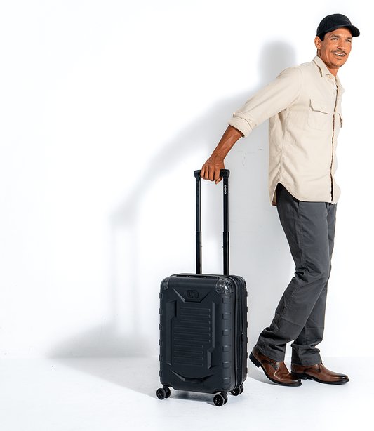 Ogio Renegade Vault Carry-On 35-40L Reisetasche, Graphite