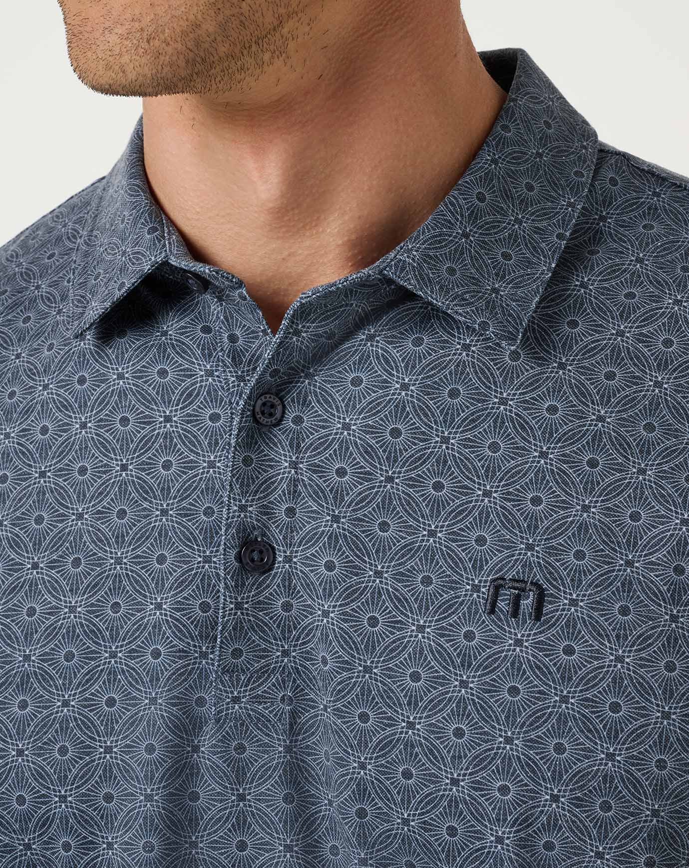 Travis Mathew Featherweight Trophy Ready Herren Polo, total eclipse