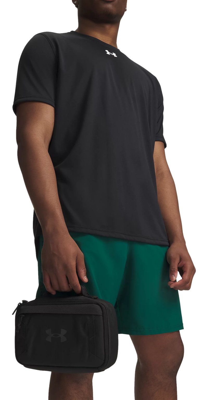 Under Armour Hustle Travel Kit, schwarz