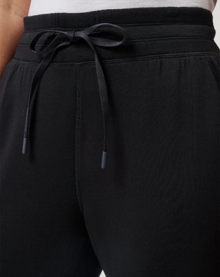 Travis Mathew Skyloft Soft Ankle Damen Hose, schwarz