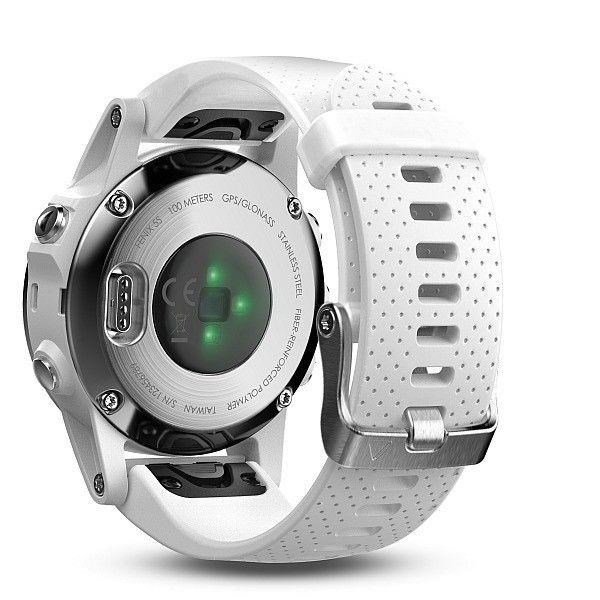 Garmin fenix5 Silver Optic GPS Smartwatch mit weißem Armband