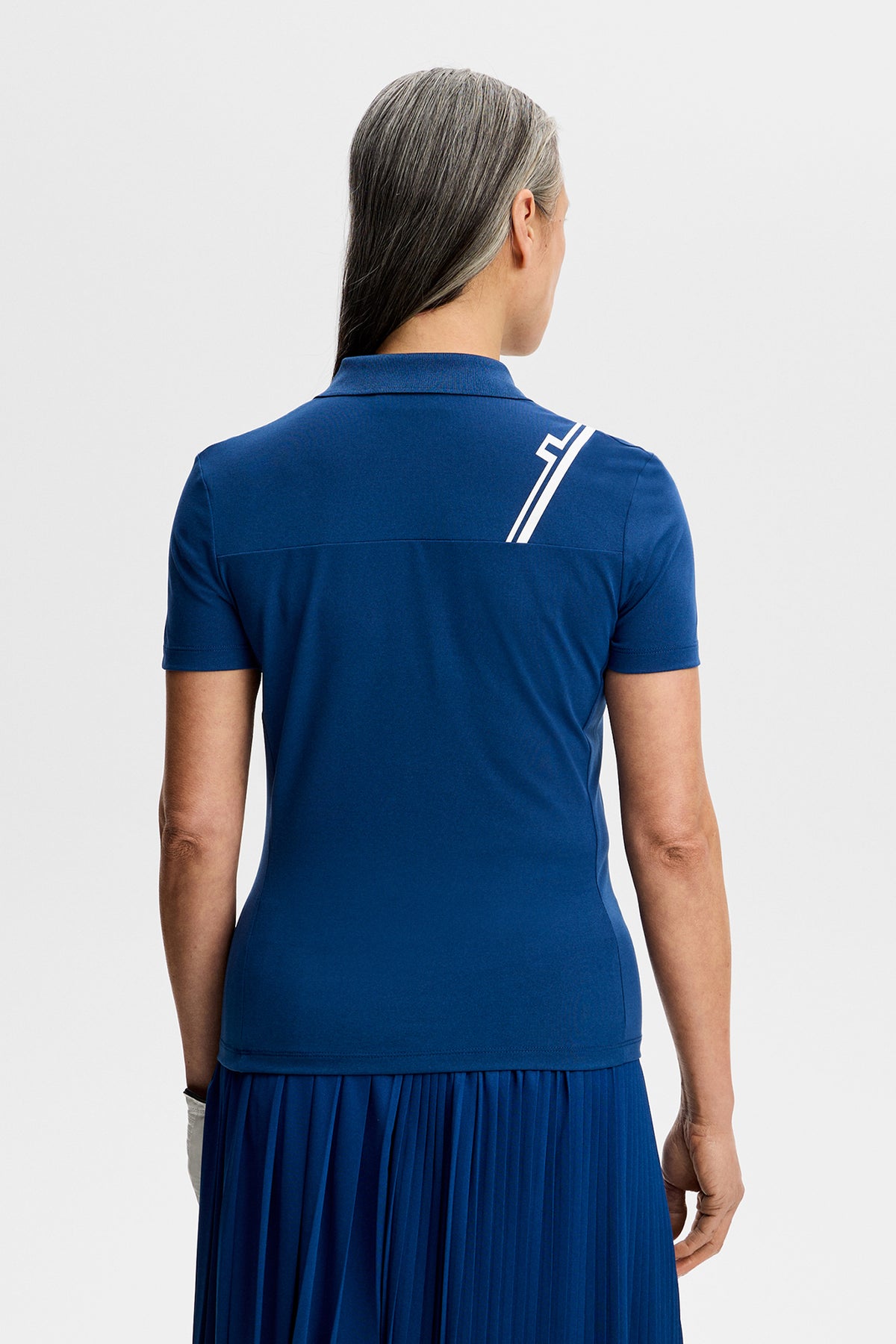 J.Lindeberg Melli Polo Estate Blue - Lifestyle auf dem Golfplatz