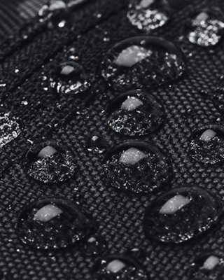 UA Storm wasserabweisende Technologie an der Undeniable 5.0 Small Duffle Bag