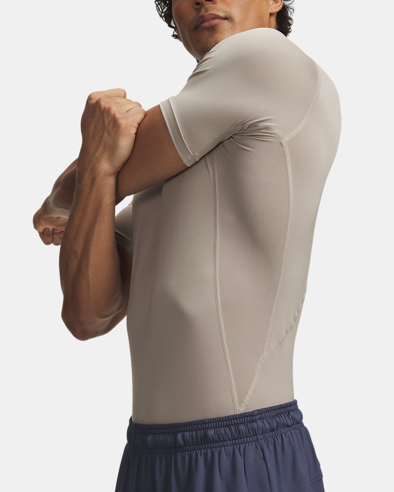 Under Armour HeatGear Kompressionsshirt Seitendetail – Mesh-Belüftungseinsätze