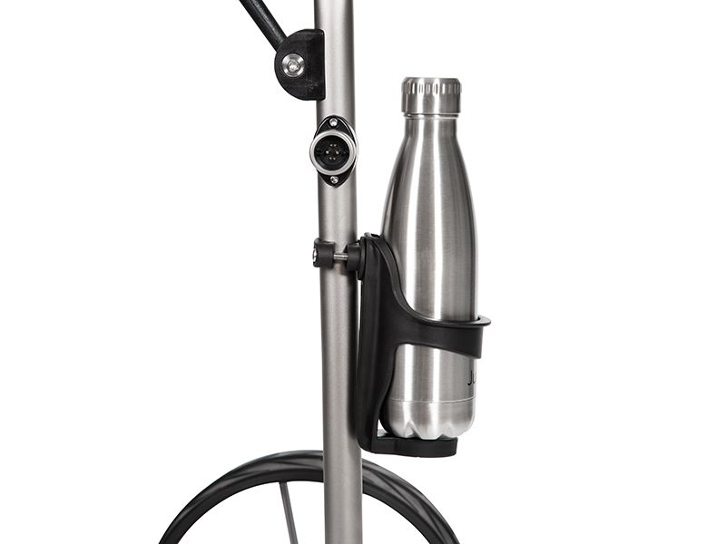 JuCad Flaschenhalter mit Beispiel-Flasche am Trolley (Flasche nicht enthalten)